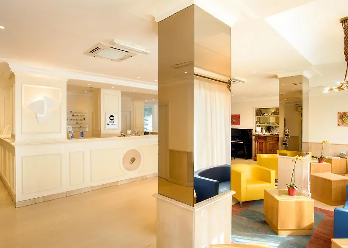 Western Globus Otel