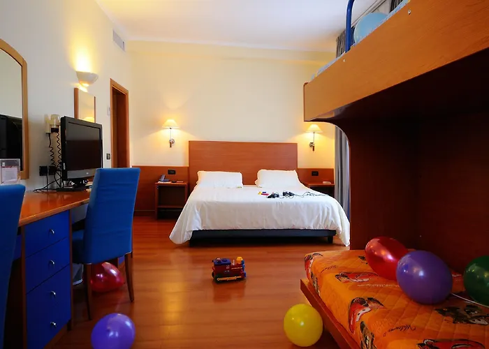 Otel Western Globus