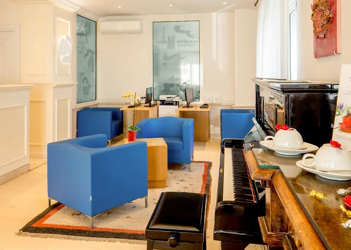 Otel Western Globus 3*