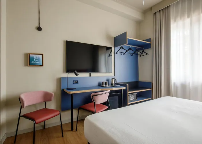 Otel Western Globus 3*