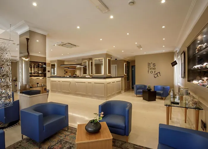 Hotel Western Globus 3*
