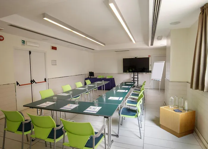 Western Globus 3* Roma